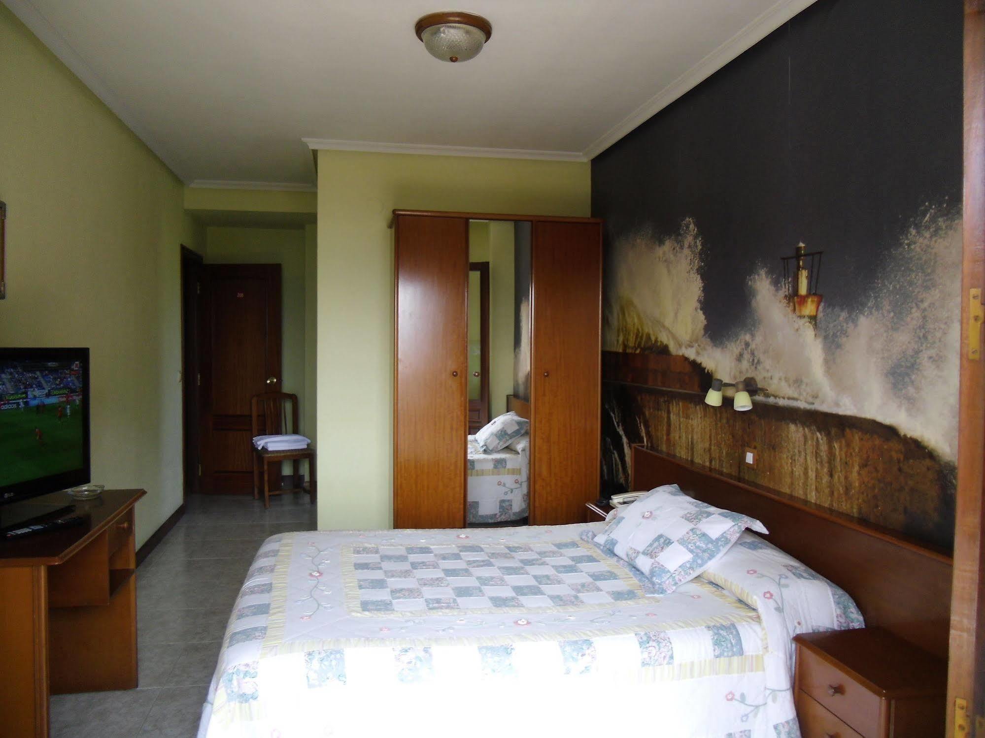 Hotel Noray Сан Висенте де ла Баркера Екстериор снимка